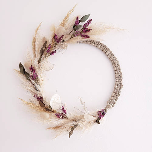 Couronne de fleurs séchées